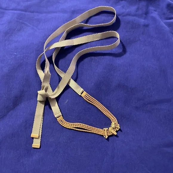 Necklace with 3 charms - Picture 4 of 5